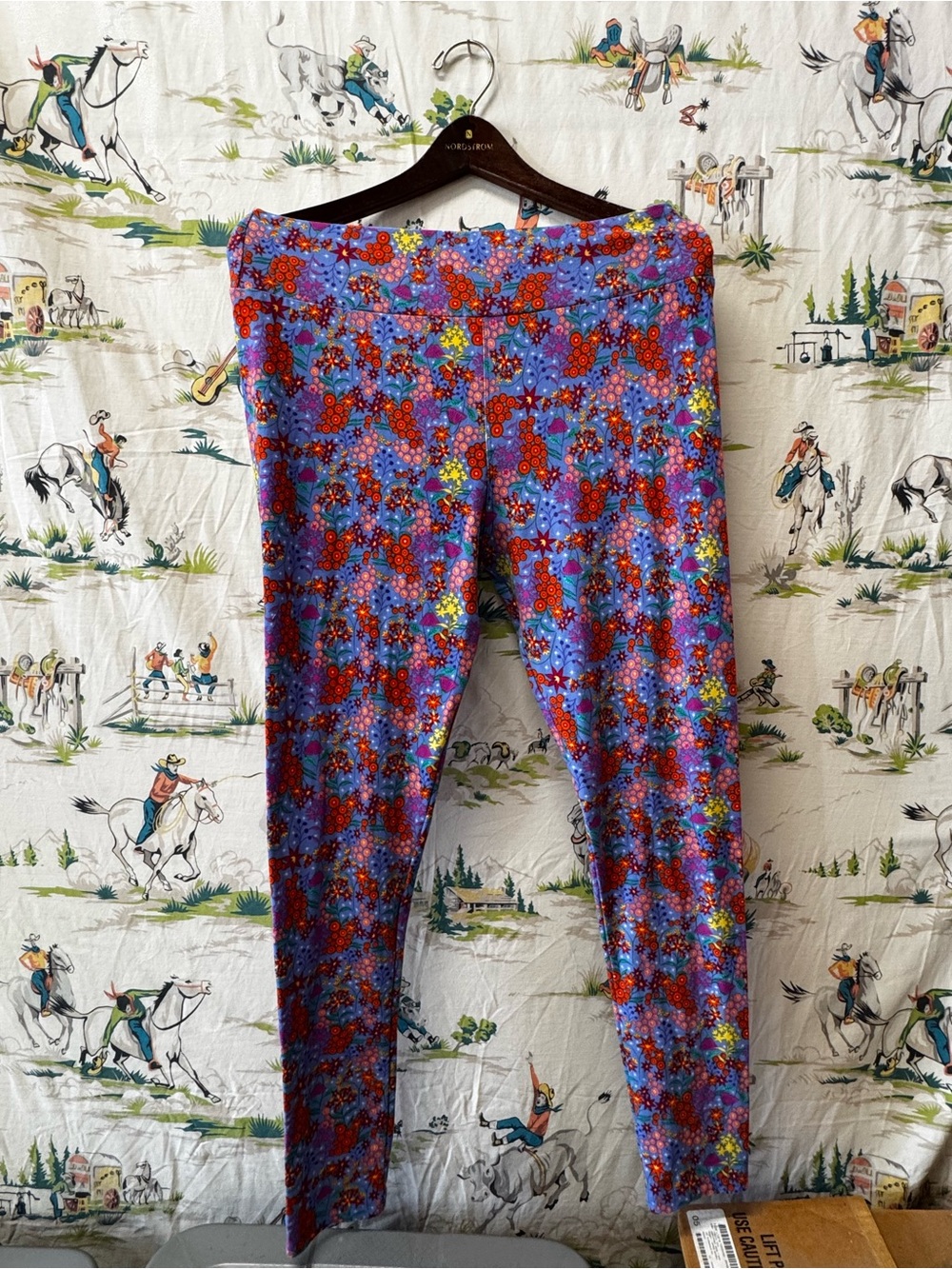 Women’s LuLaRoe Floral Print Leggings - size Tall and Curvy
